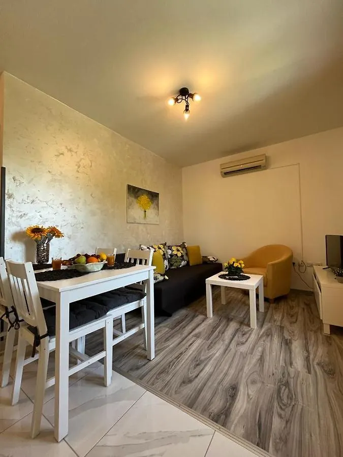 Pomerino Apartmans Apartment