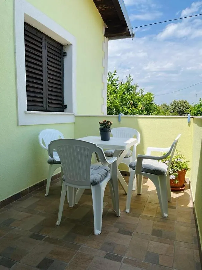 Pomerino Apartmans Apartmán