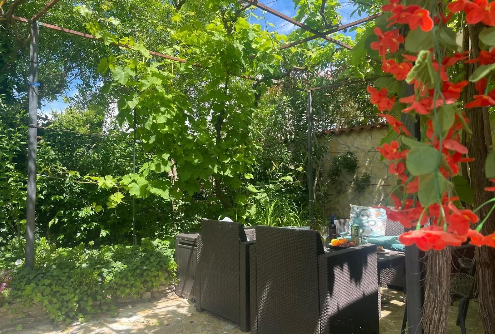 Pomerino Apartmans
